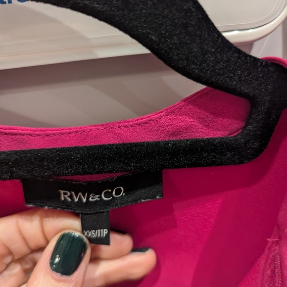 RW&Co Deep Pink sleeveless top size XS - Picture 4 of 6